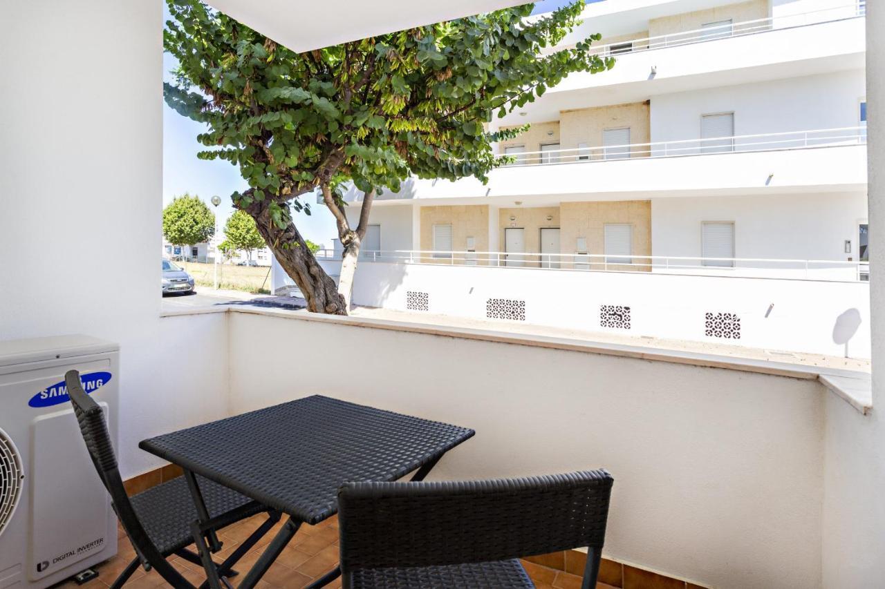 Gardenia Apartment Santa Luzia  Exteriör bild